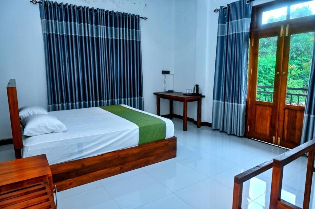 Emerald Home Stay Anuradhapura Buitenkant foto