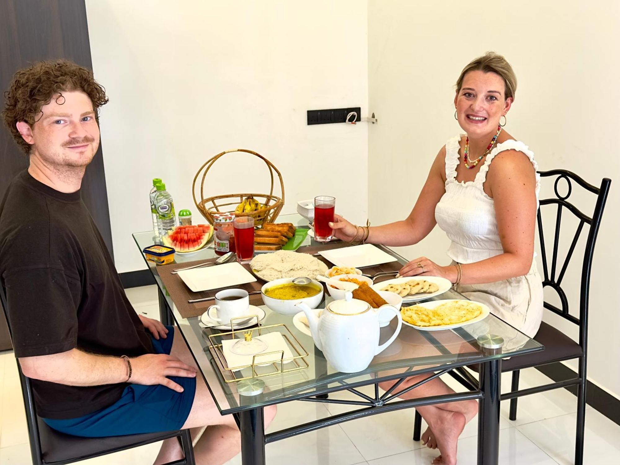 Emerald Home Stay Anuradhapura Buitenkant foto